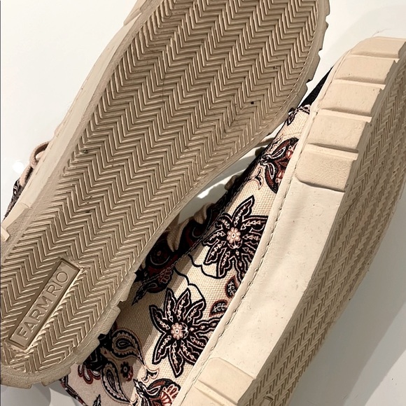 *NEW* FARM Rio Women's Sweet Mermaids Platform High-Top Sneakers - Picture 5 of 13